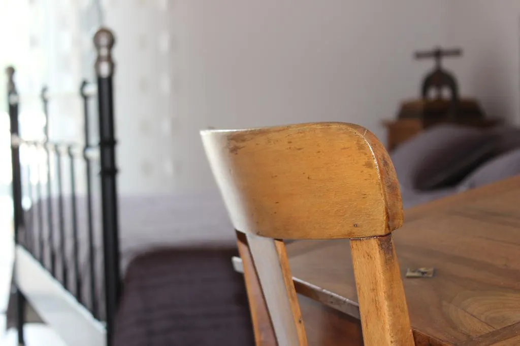 Bed & Breakfast Maison D'Edouard, Le Petit Dromois Bed and Breakfast Mérindol-les-Oliviers